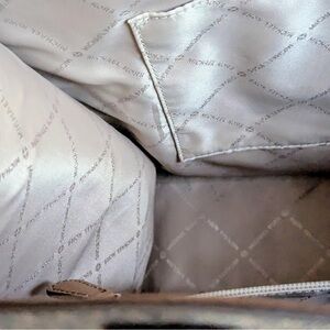 Michael Kors Cream Quilted Handbag